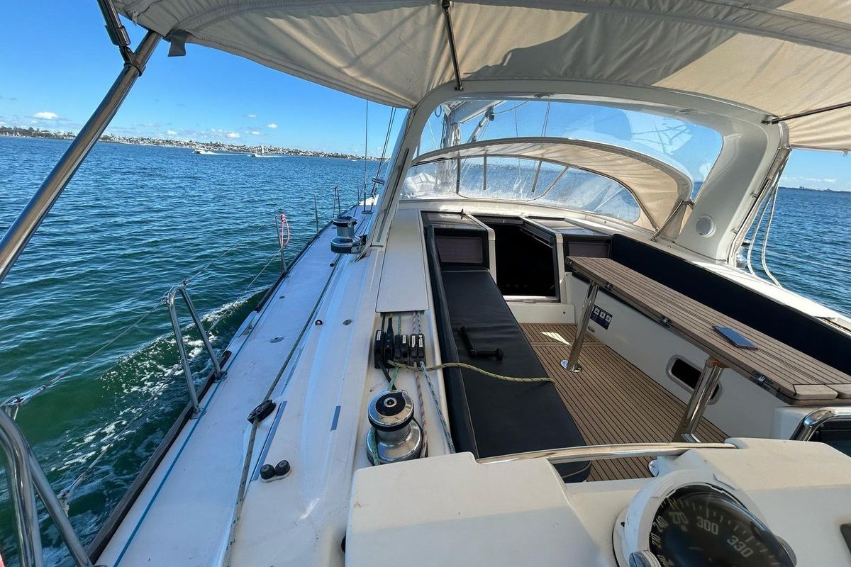 2010 Beneteau Oceanis 58