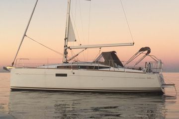 2015 Jeanneau Sun Odyssey 349 Boats