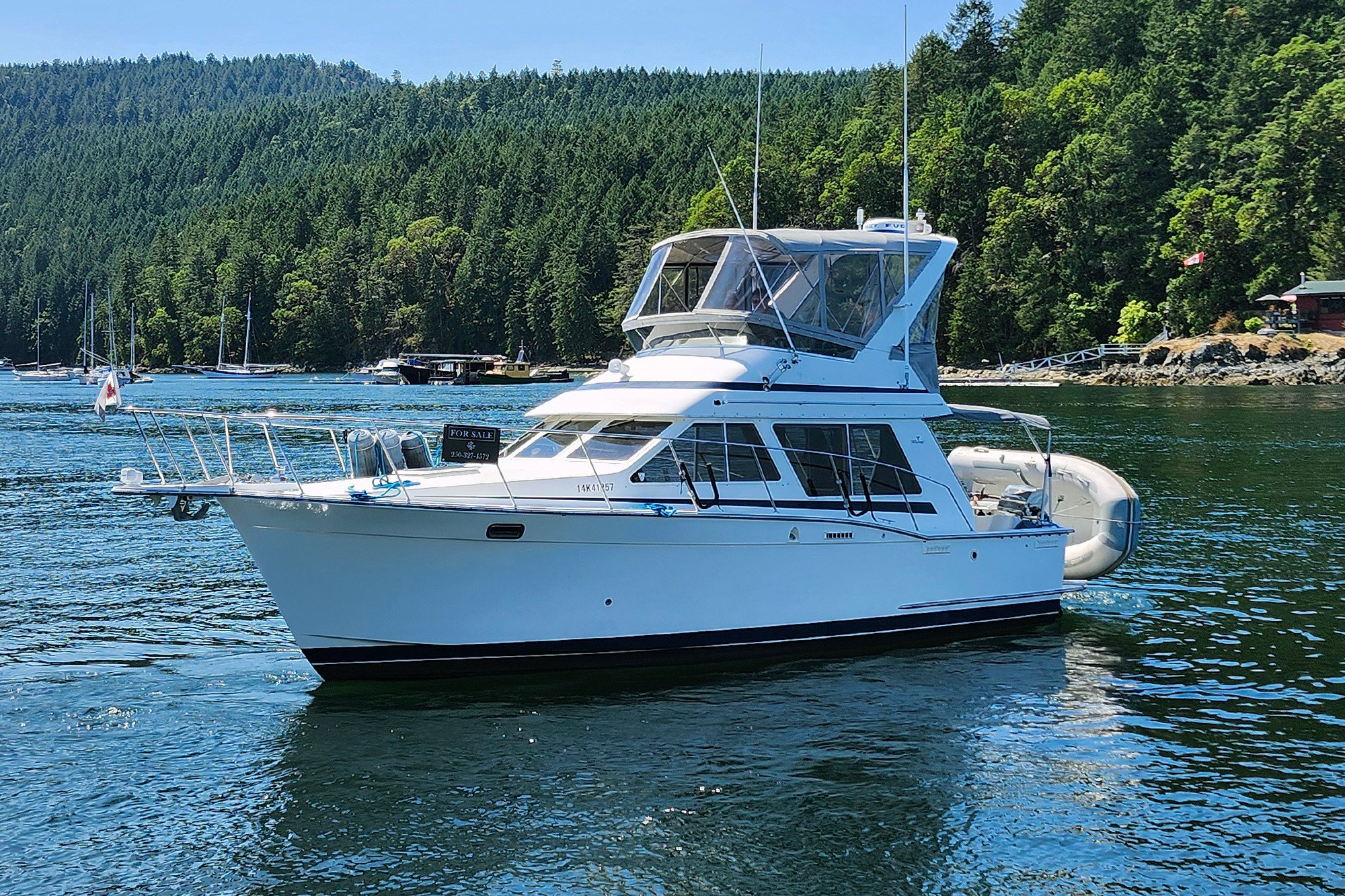 1992 Tollycraft 34 Sport Sedan for sale in Victoria, British Columbia, Canada