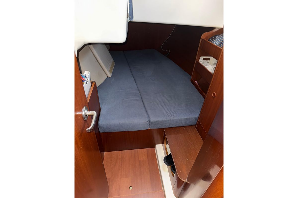 2002 Beneteau Oceanis Clipper 411