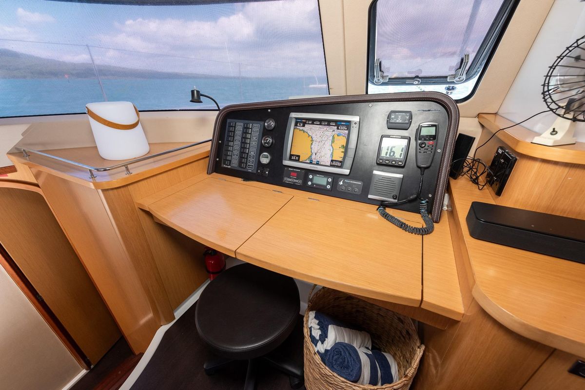 2011 Fountaine Pajot Salina 48