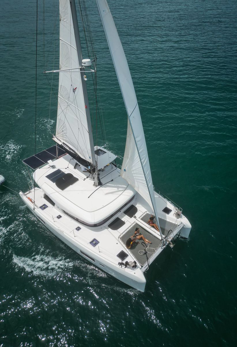 2019 Lagoon 42