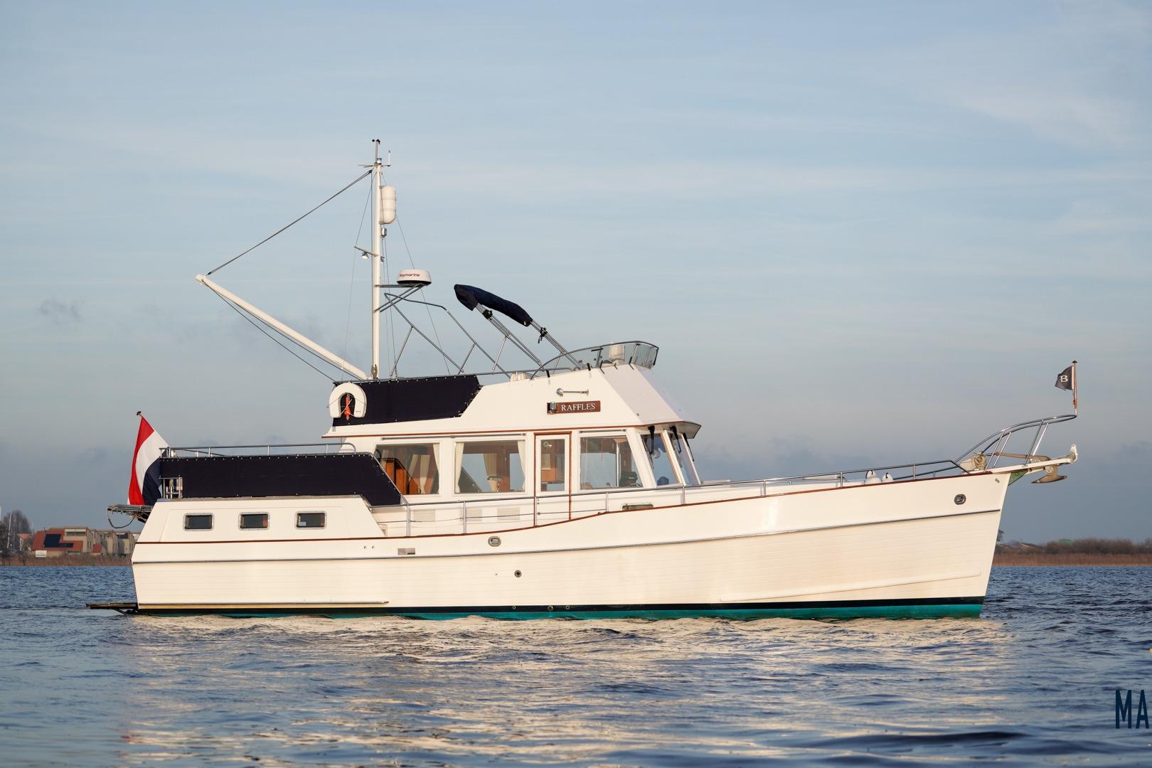 1999 Grand Banks 42 Motoryacht