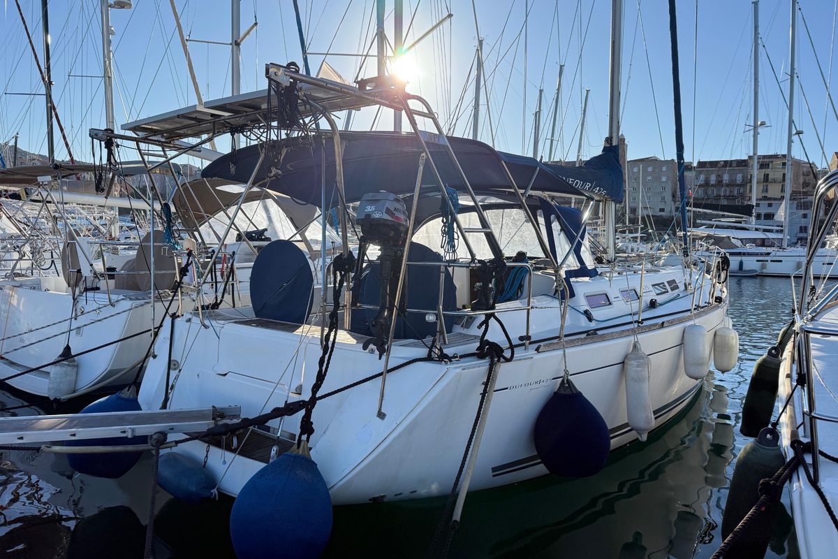 2009 Dufour 425 Grand Large