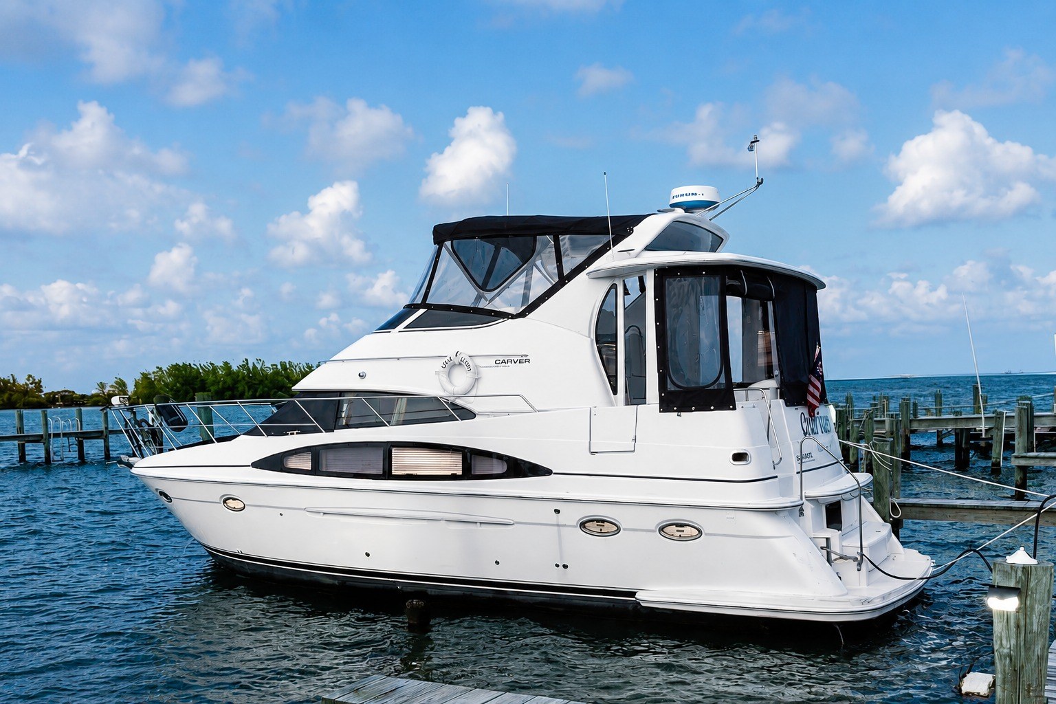 2001 Carver 396 Aft Cabin Motor