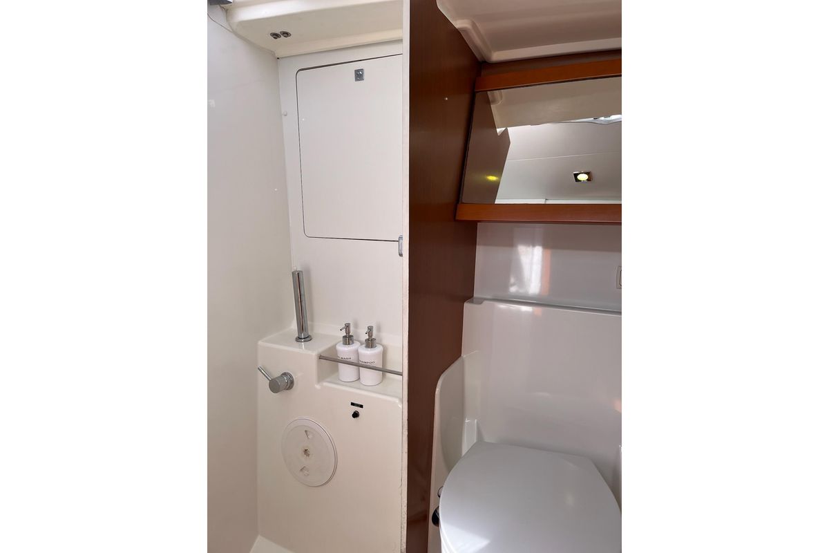 2014 Beneteau Oceanis 48 for sale in Manila, Philippines 48 ft