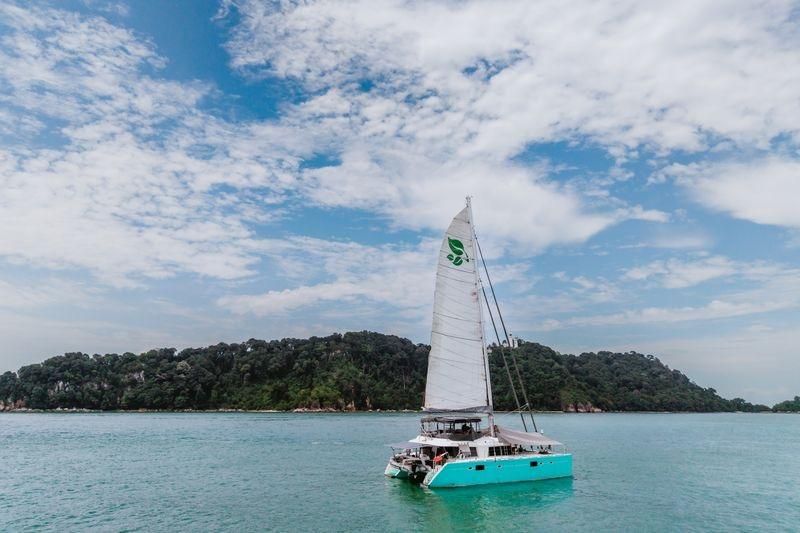 2012 Lagoon 560