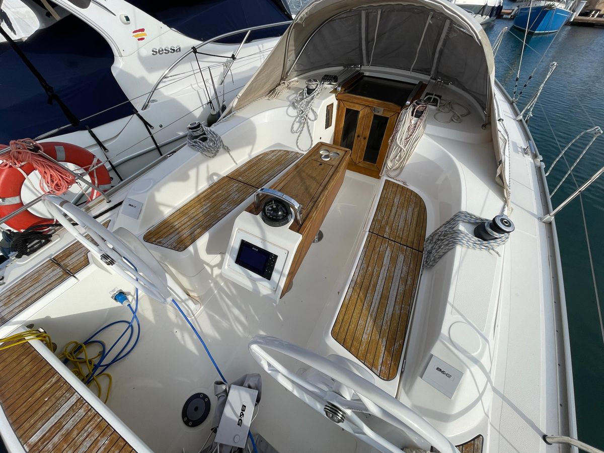 2025 Bavaria 34 Cruiser Style