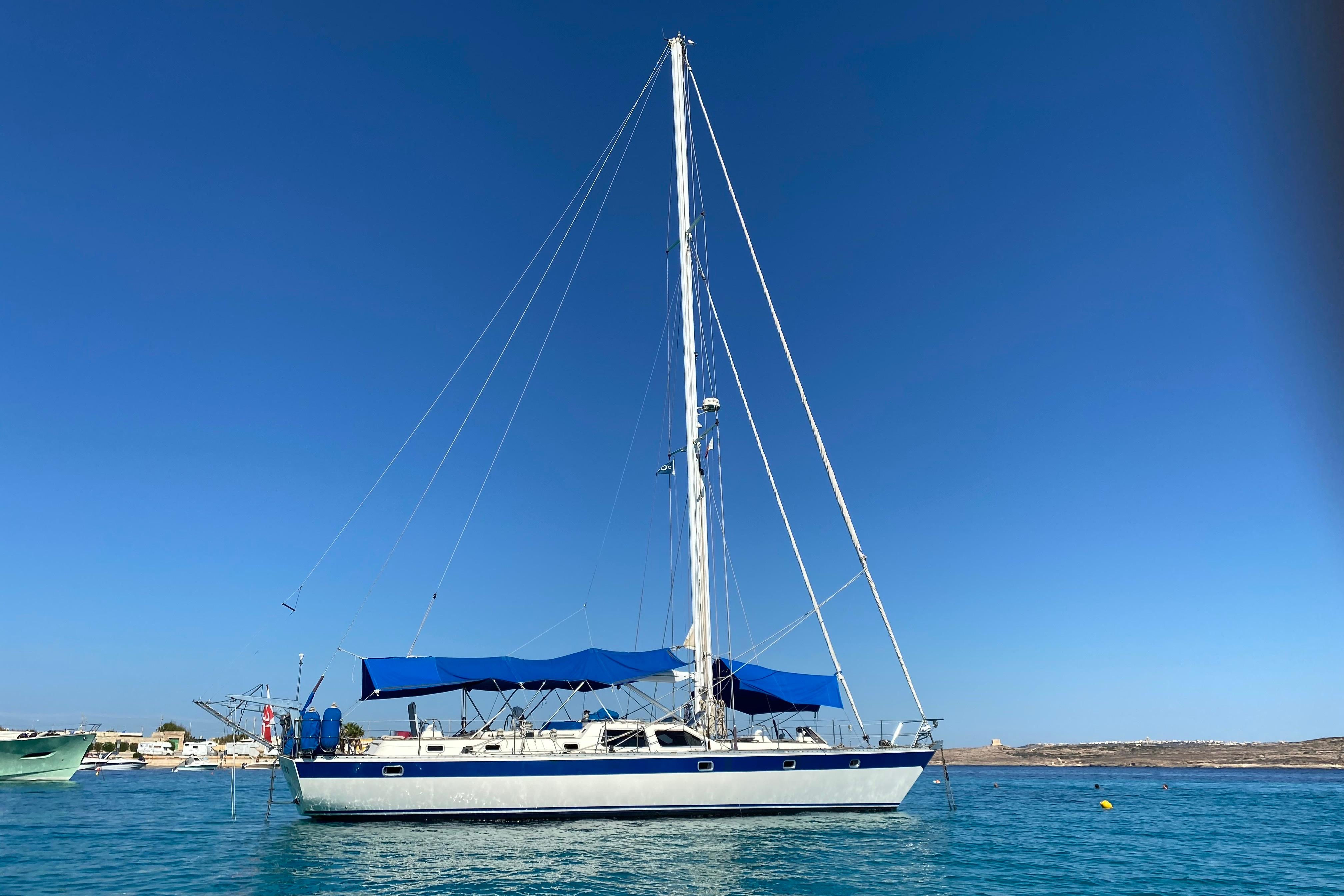1989 Oyster 53 Deck Saloon for sale in Floriana, Malta