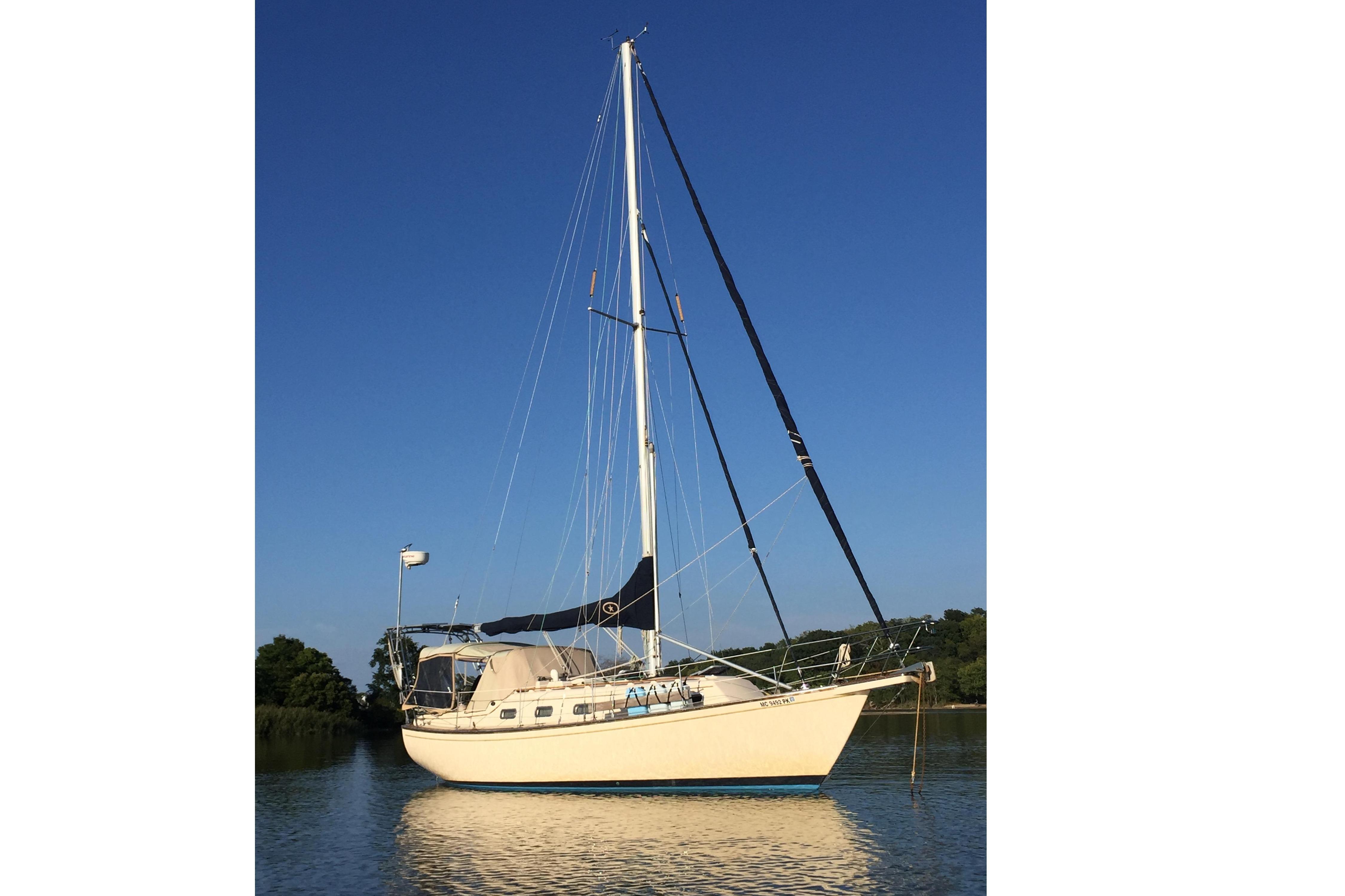 1994 Island Packet 32 for sale in Grosse Ile, Michigan