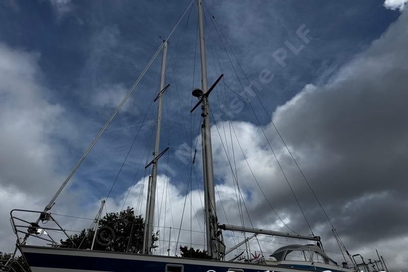 1986 Hallberg-Rassy 38