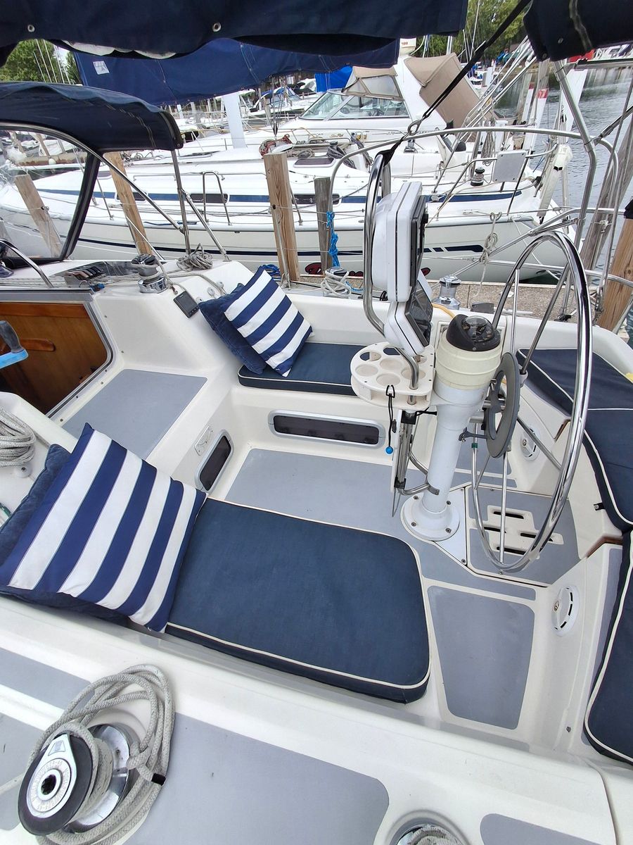 1992 Hunter Legend 37.5