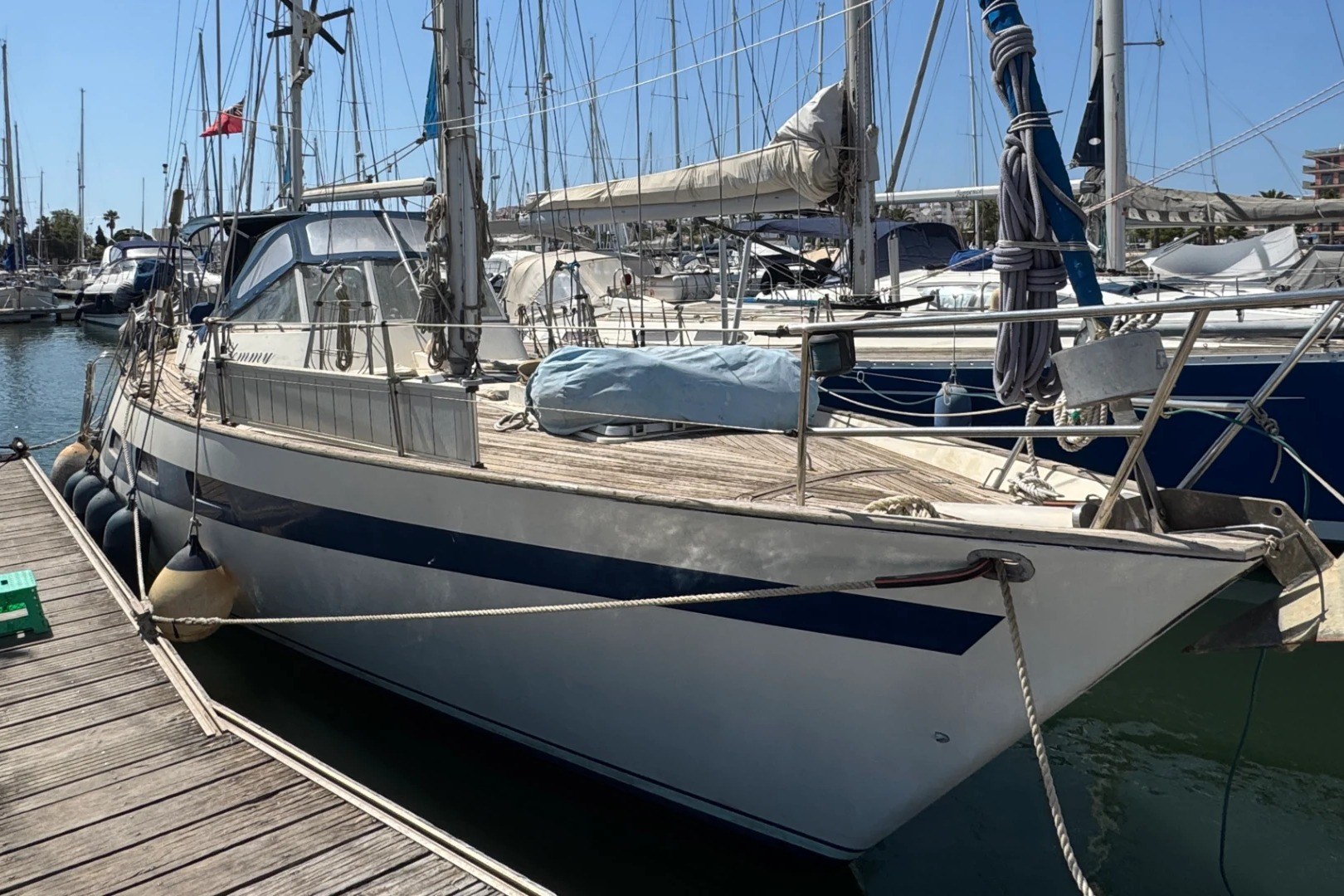 1982 Oyster 39 for sale in Lagos, Portugal