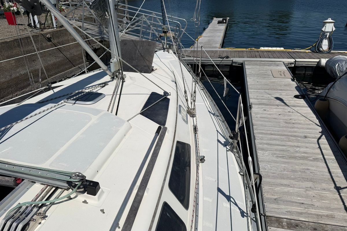 1990 Hunter 30