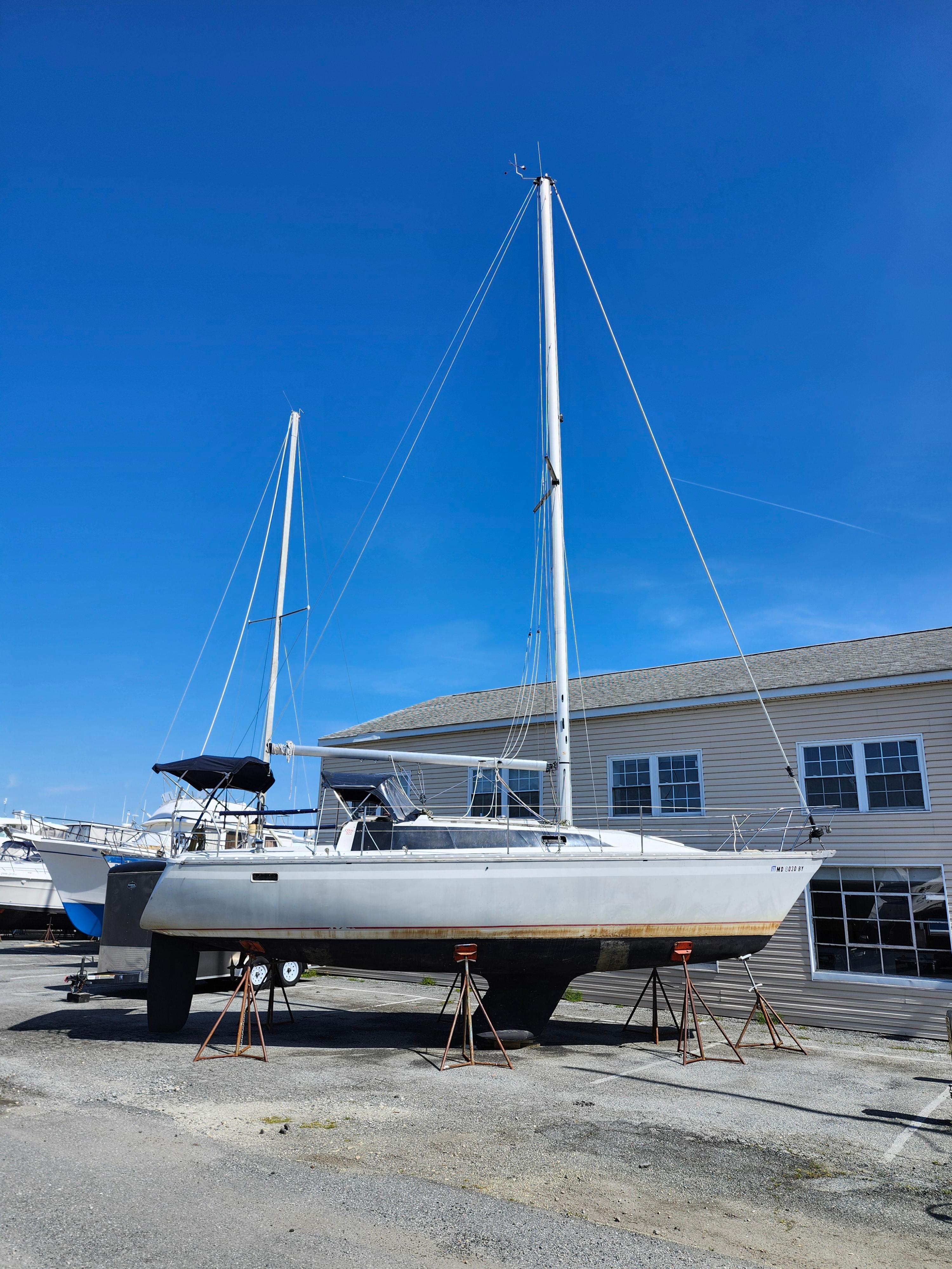 1987 O'Day 322 Boats