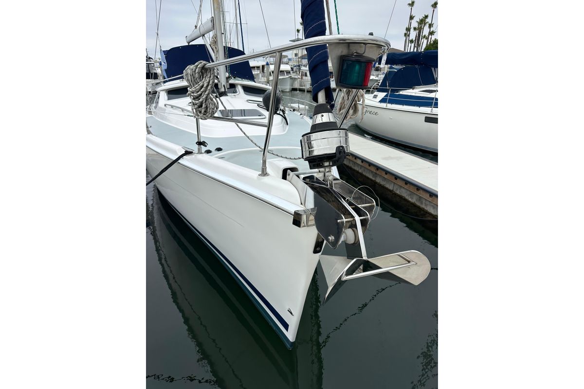 2003 Hunter 426 Deck Salon