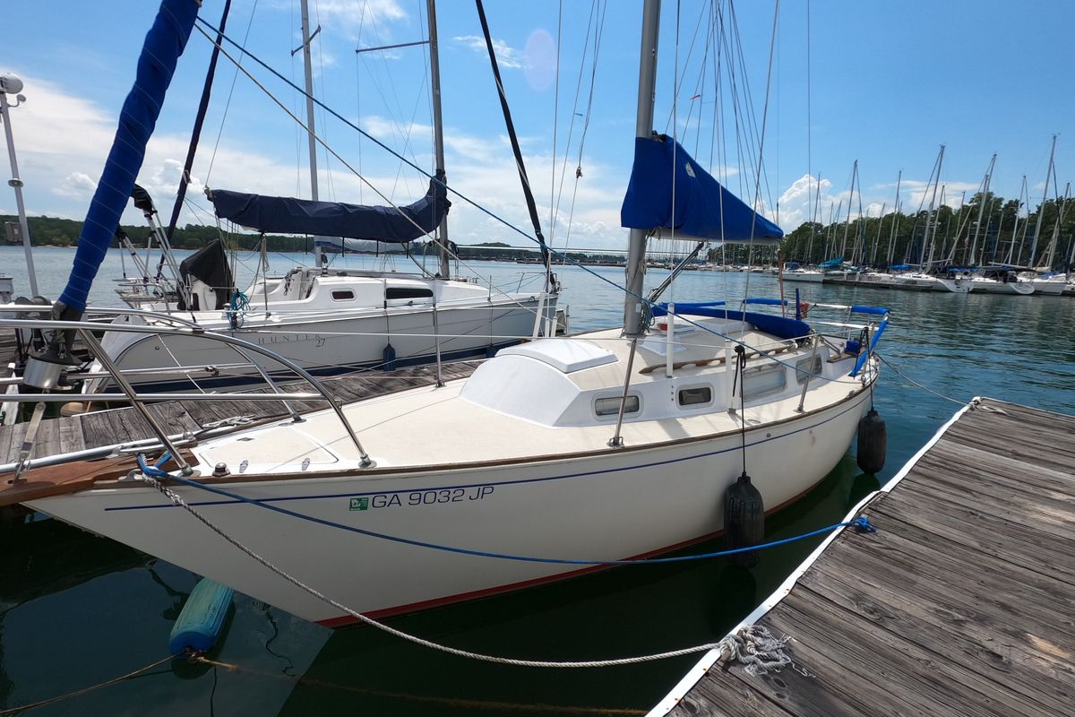 1977 Sabre 28