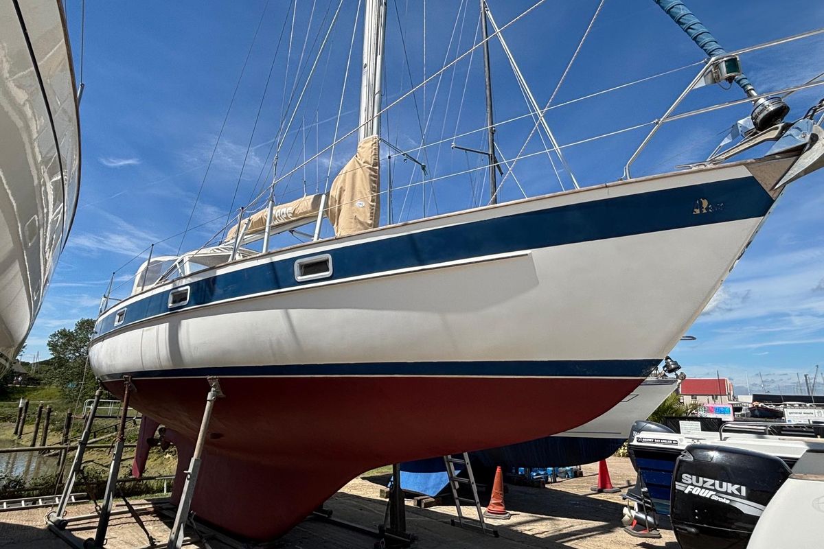 1985 Hallberg-Rassy 352