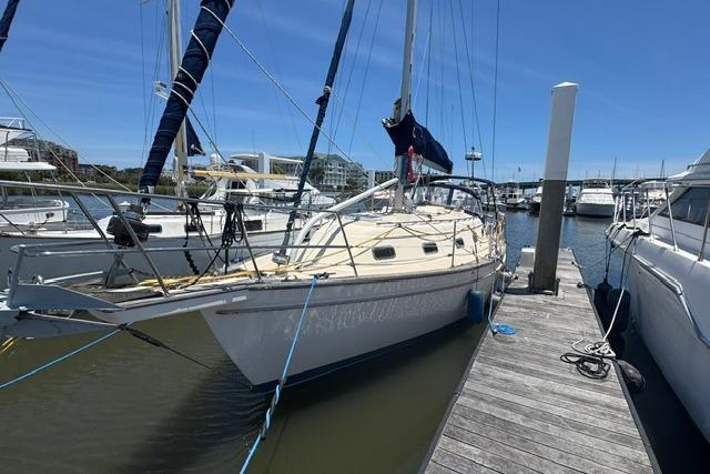 1997 Island Packet 350 for sale in Charleston, South Carolina