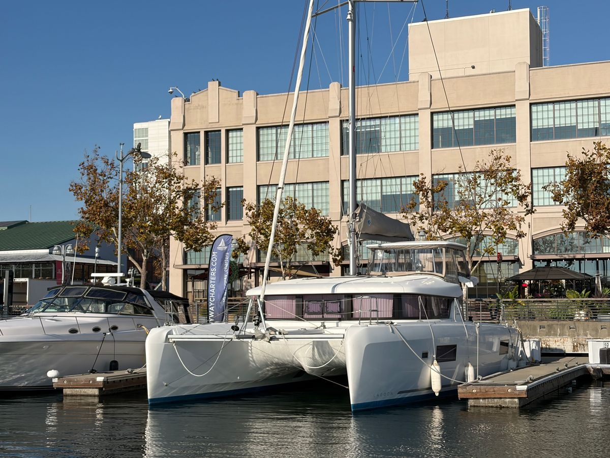 2021 Lagoon 42