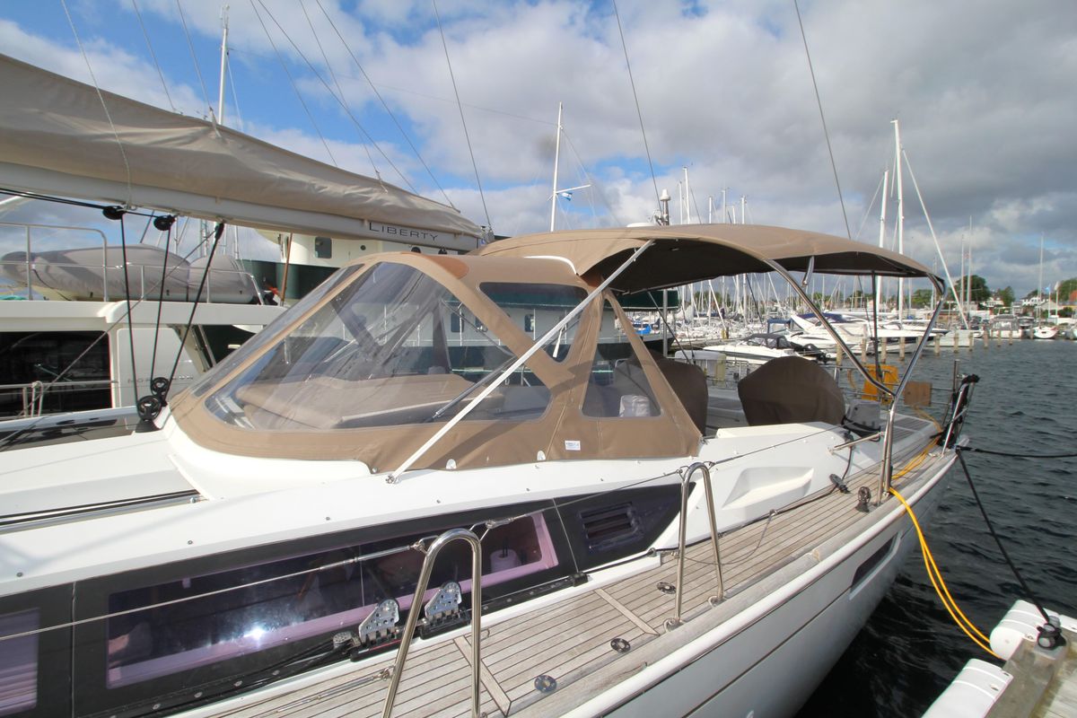 2012 Jeanneau 57