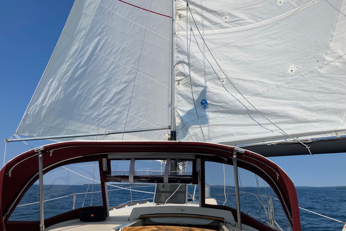 1981 Pearson 323 for sale in Bayfield, Wisconsin 32 ft