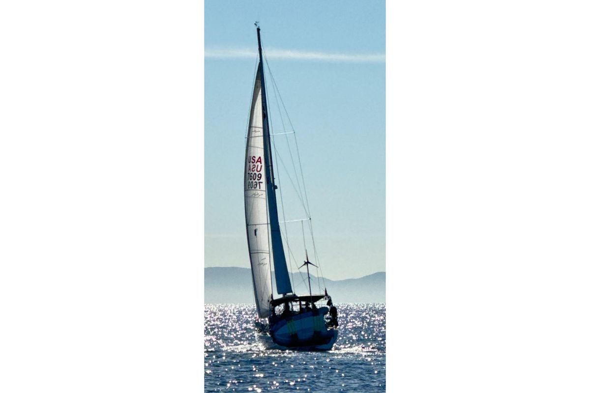 2011 Beneteau Oceanis 37 for sale in San Pedro, California 37 ft