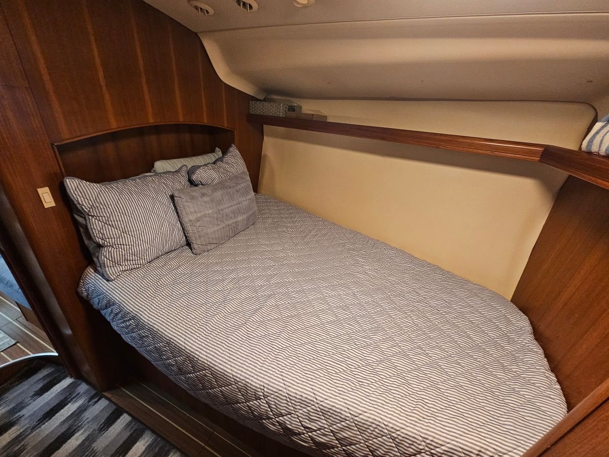 2007 Hunter 41 Aft Cockpit