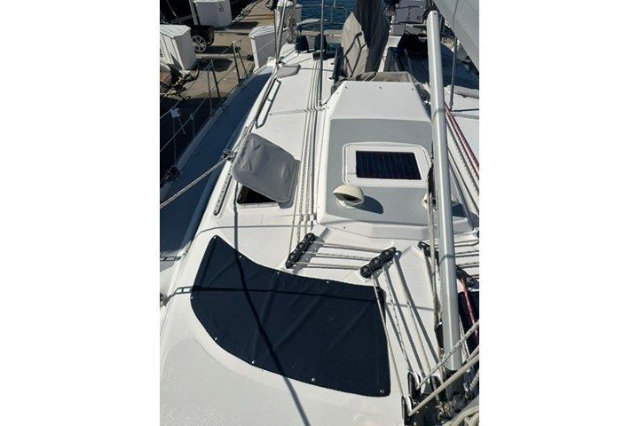 2004 Hunter 466