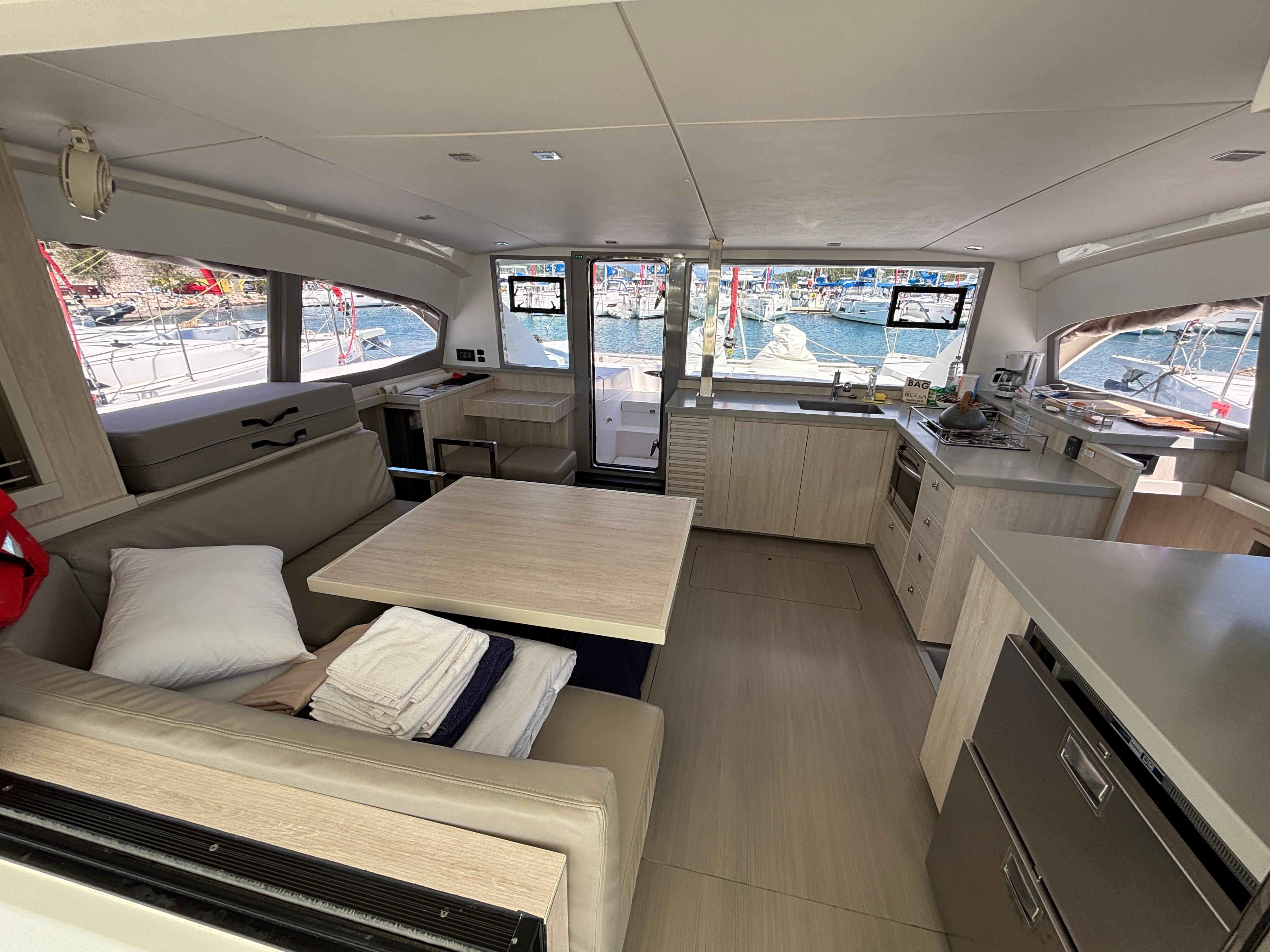 2019 Leopard 40
