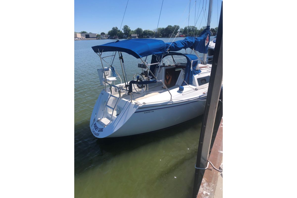 1995 Catalina Capri 26