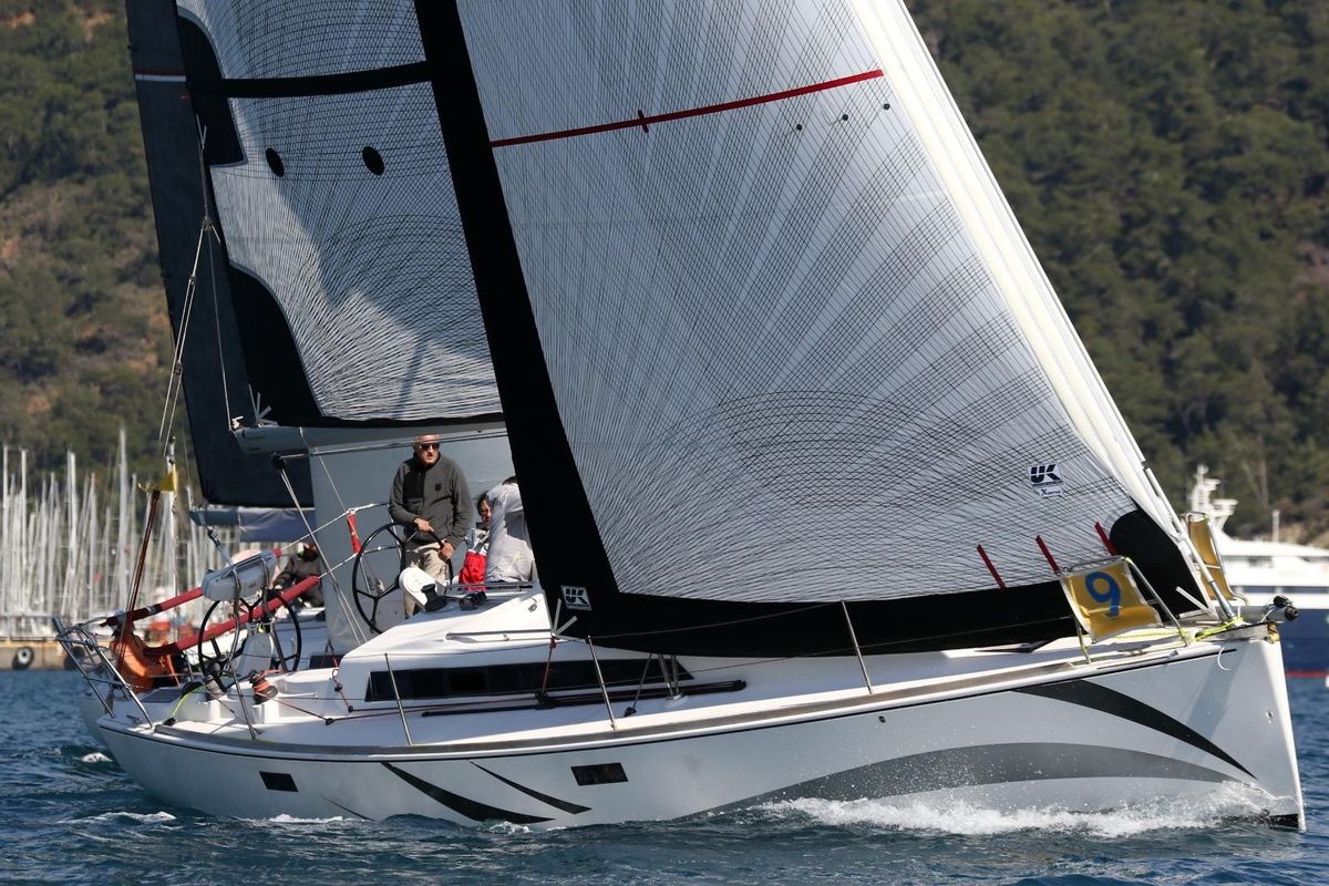 2013 Salona 38