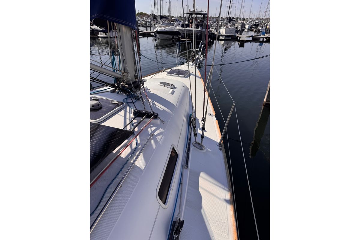 2004 Beneteau First 36.7
