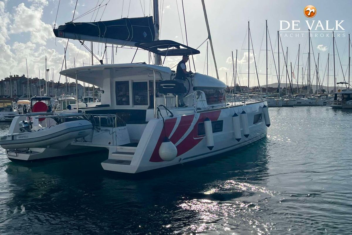 2024 Lagoon 40