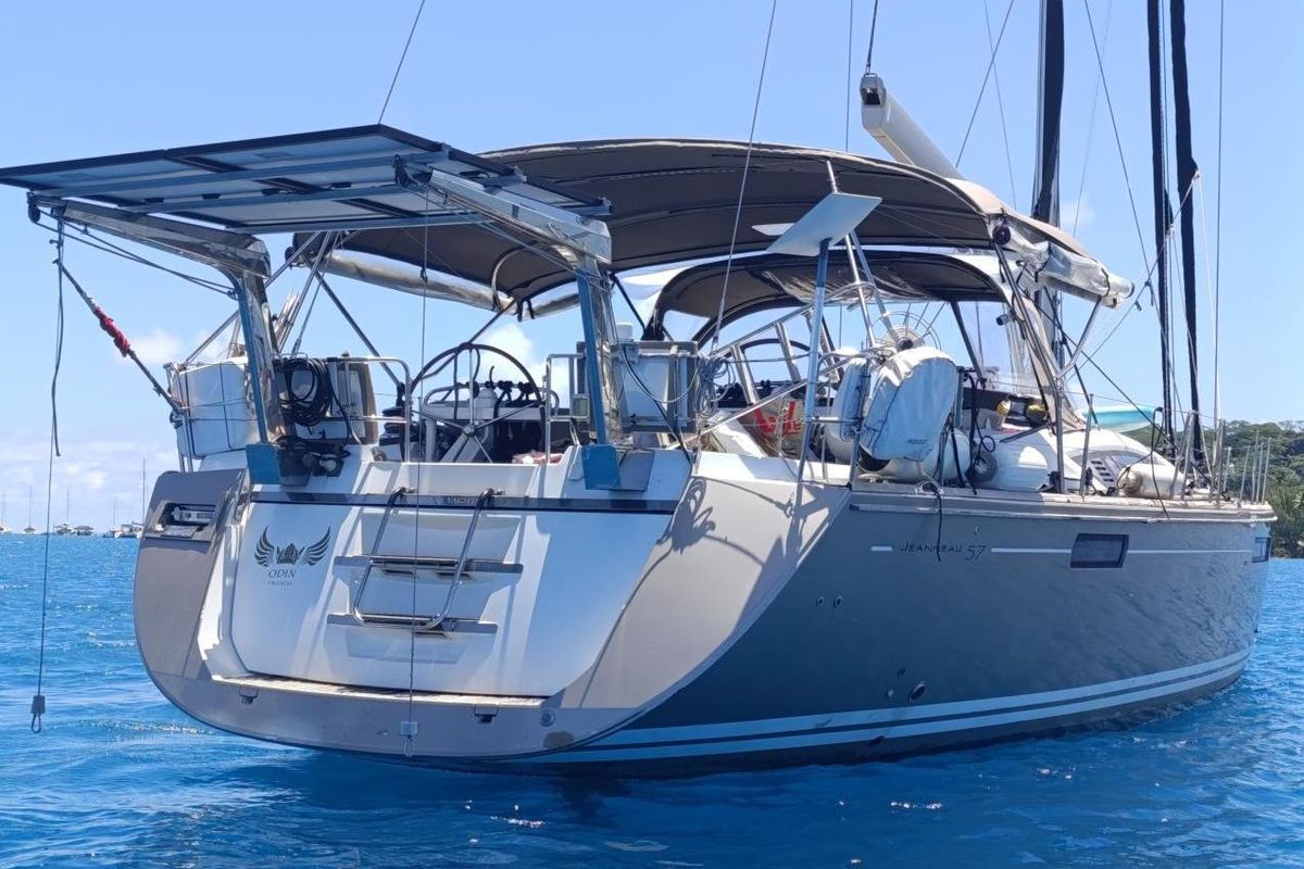 2010 Jeanneau 57