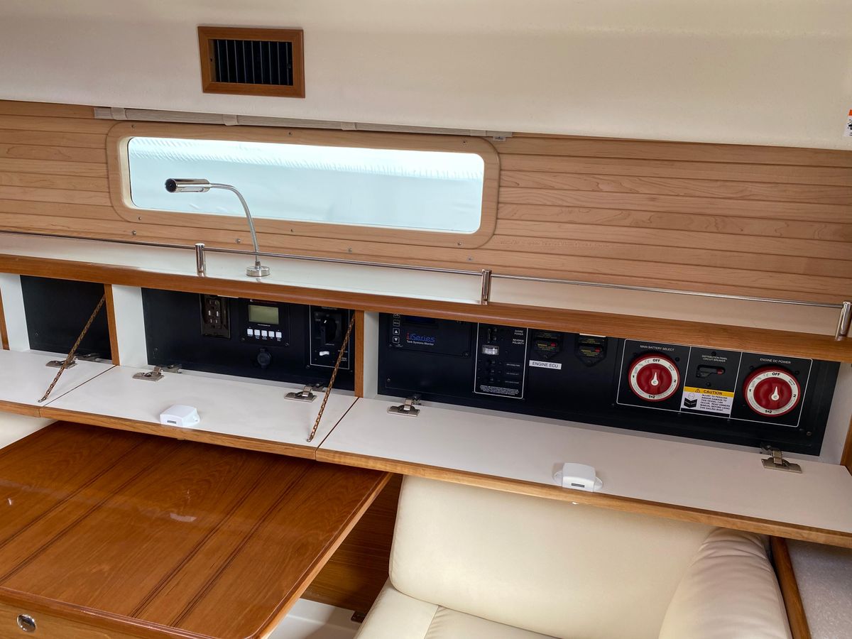 2025 Catalina 426