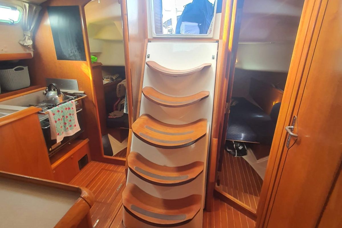 2004 Jeanneau Sun Odyssey 43 DS