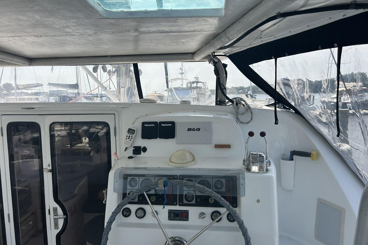 2001 Leopard 42