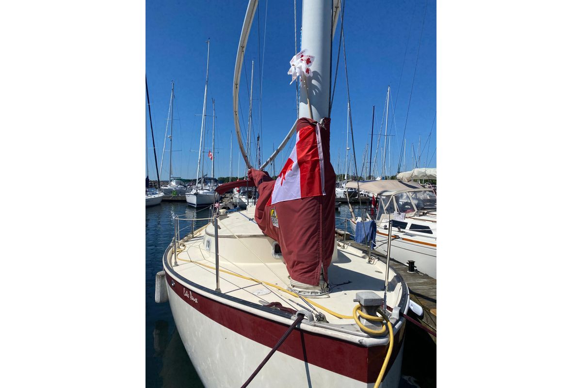 1980 Hinterhoeller Nonsuch 30 Classic