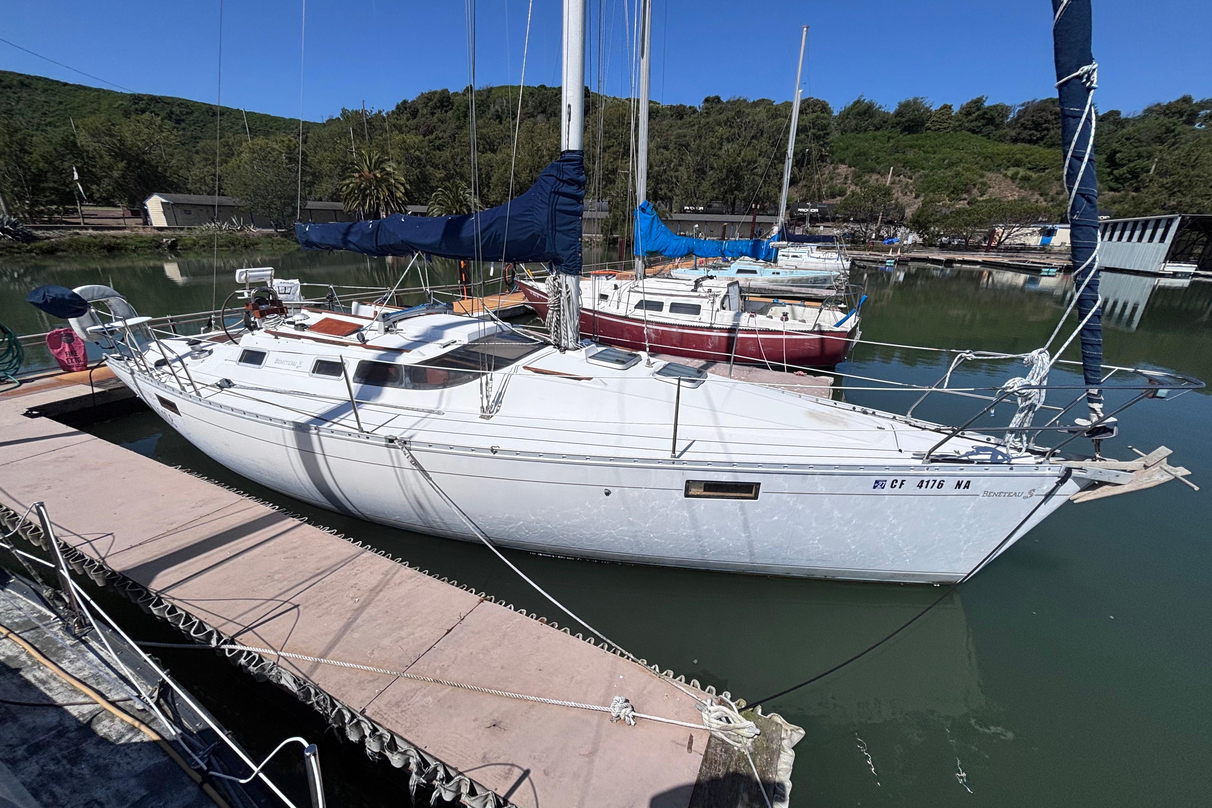 1990 Beneteau Oceanis 350 for sale in Emeryville, California