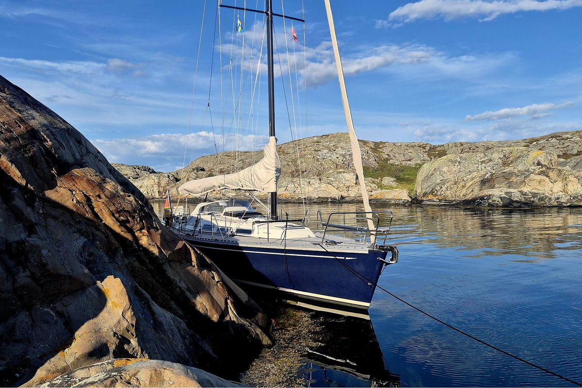 2004 Faurby 363 De Luxe Boats