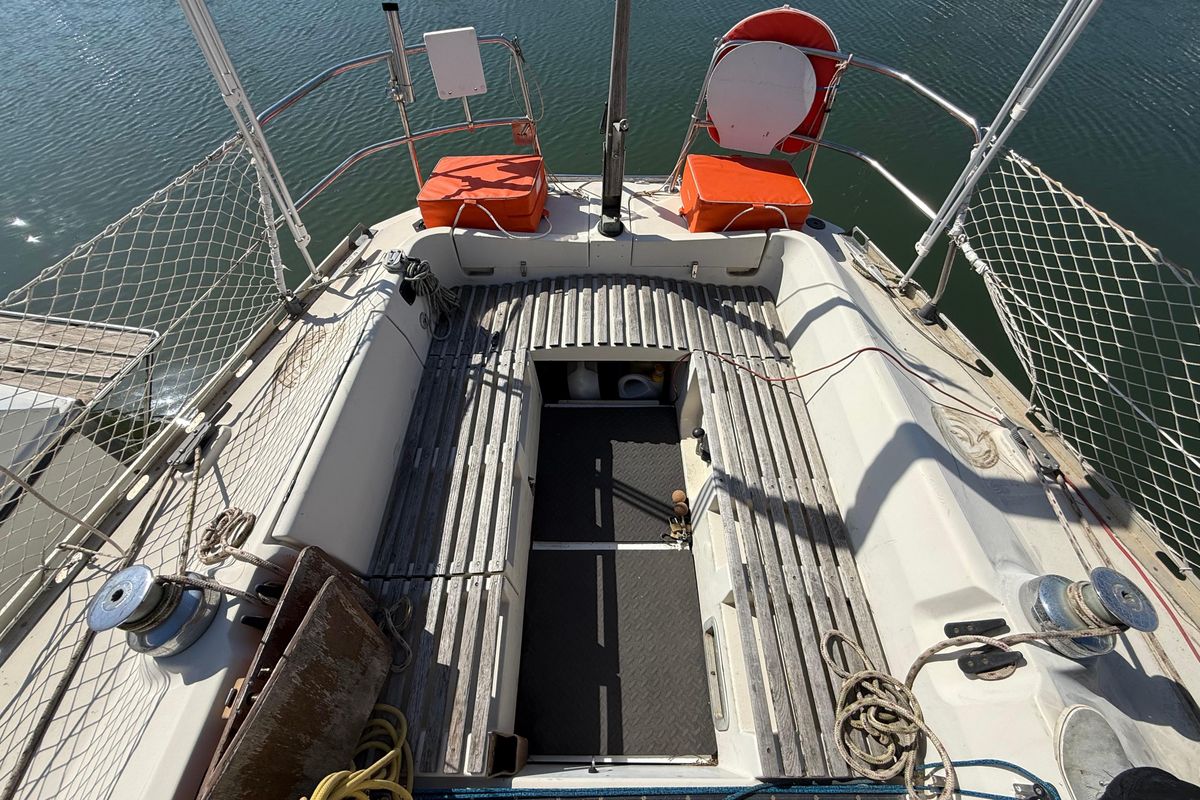 1983 Beneteau First 32