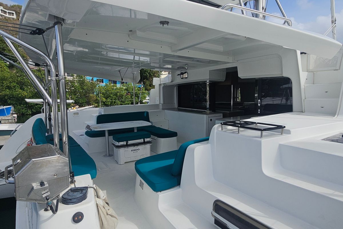 2021 Lagoon 46