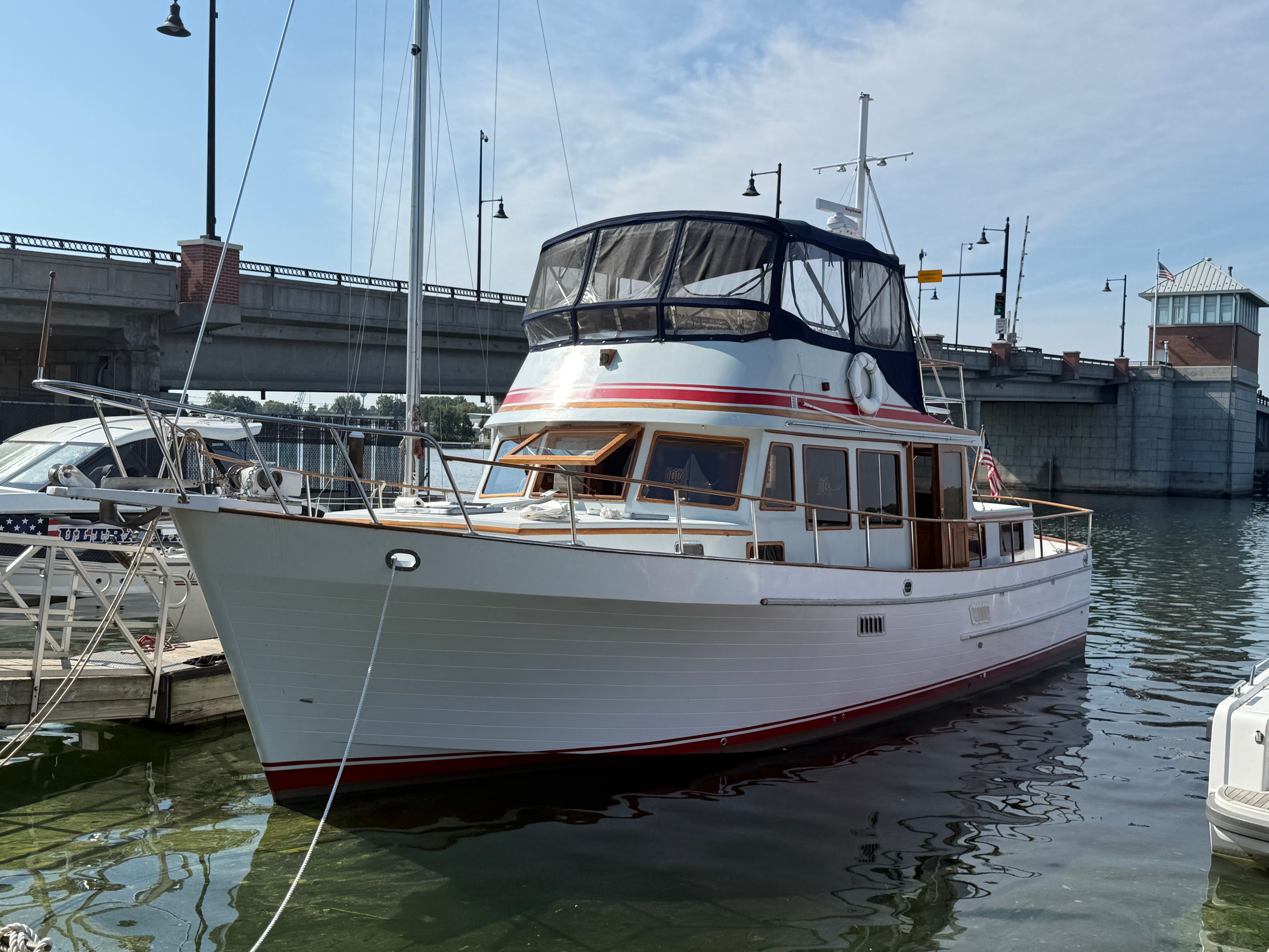 1986 Marine Trader Tri-Cabin for sale in Sturgeon BAY, Wisconsin