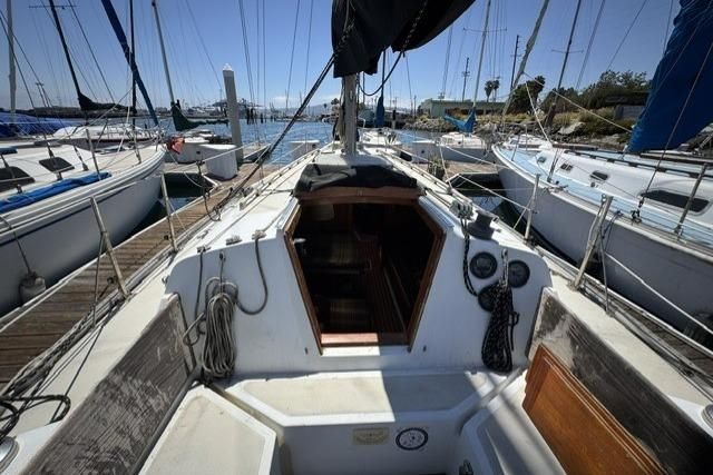 1977 Ericson 35