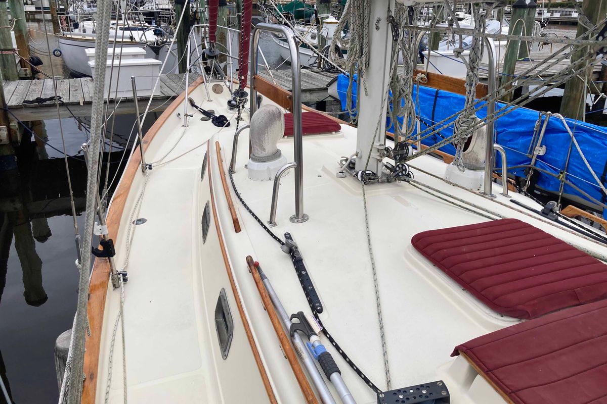 1990 Pacific Seacraft 34