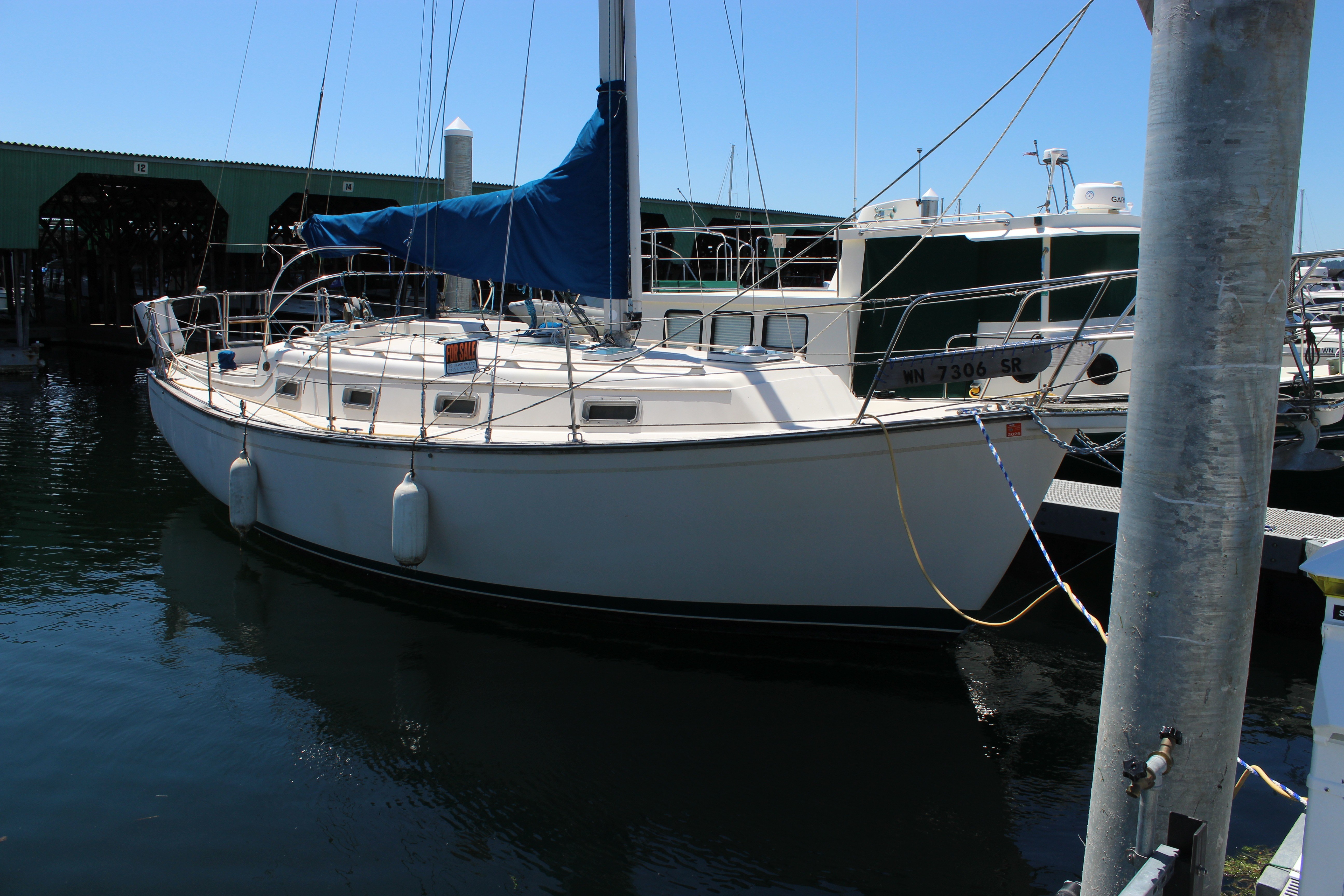 1986 Island Packet 31 for sale in Des Moines, Washington