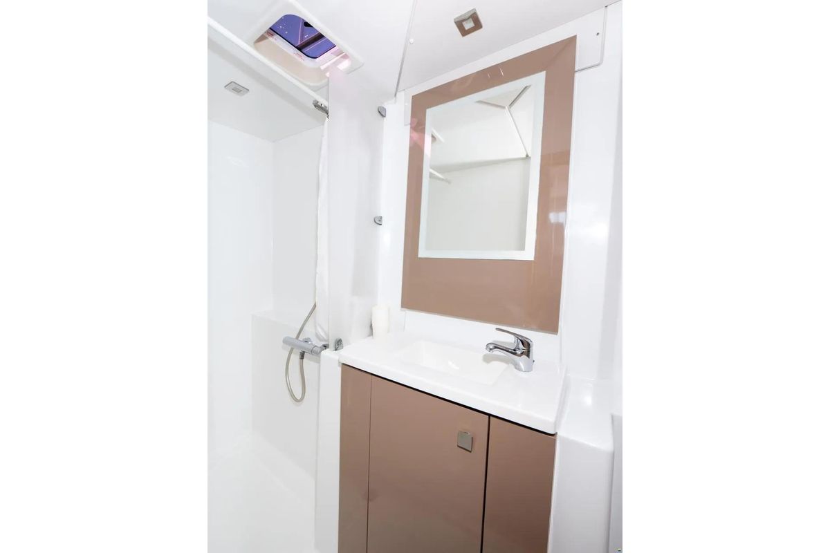 2017 Fountaine Pajot Lucia 40