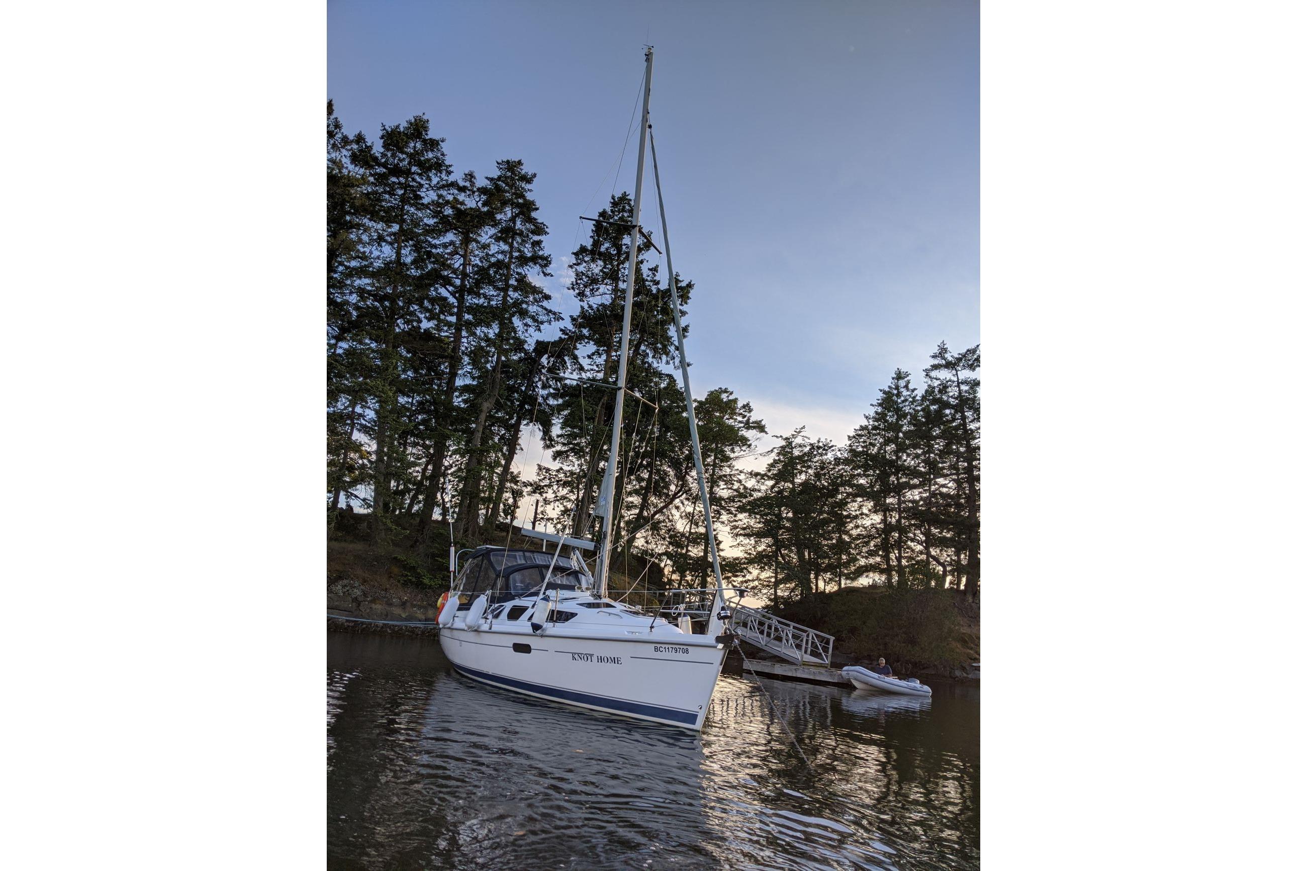 2001 Hunter 320 for sale in Ladysmith, British Columbia, Canada