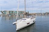 2024 Dufour 470